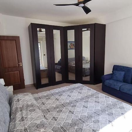 Apartamento La Casa Sul Viale Reggio Calabria Exterior foto